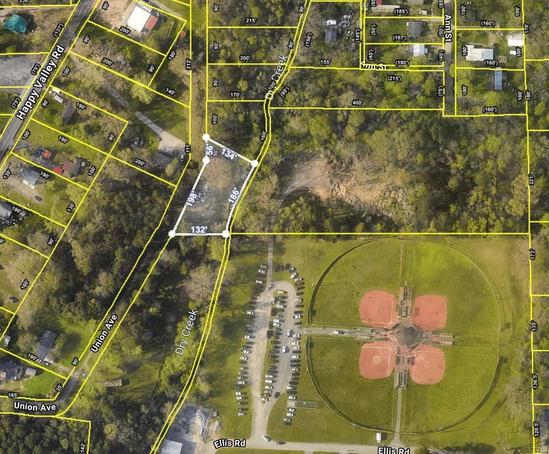 1418 Caldwell St, Rossville, GA 30741