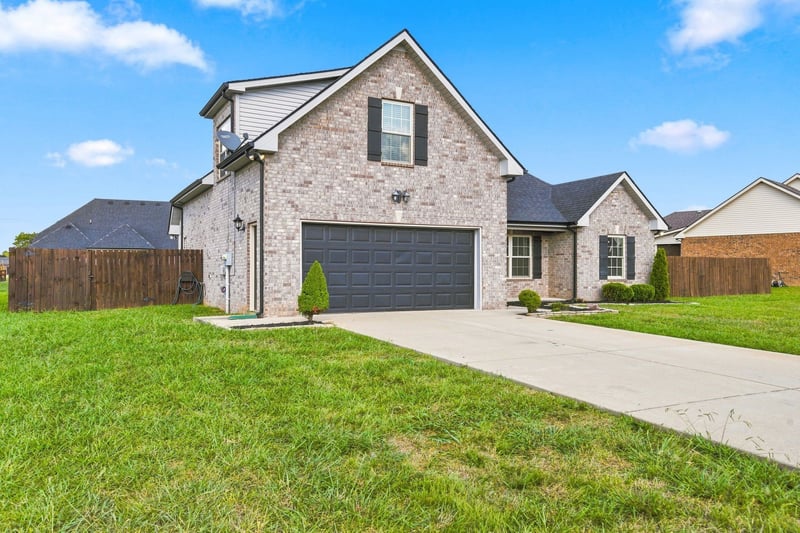 7919 Natahna Ct, Murfreesboro, TN 37127