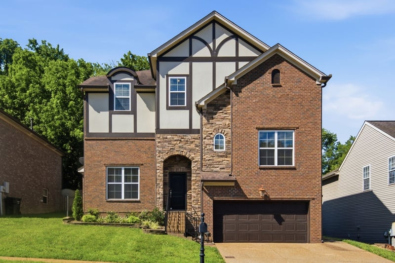 1736 Haleys Hope Ct, Nashville, TN 37209
