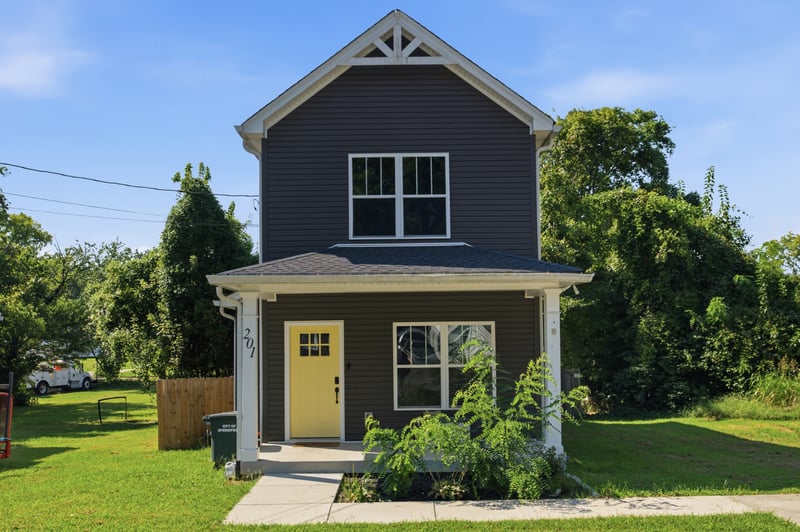 201 16th Ave E, Springfield, TN 37172