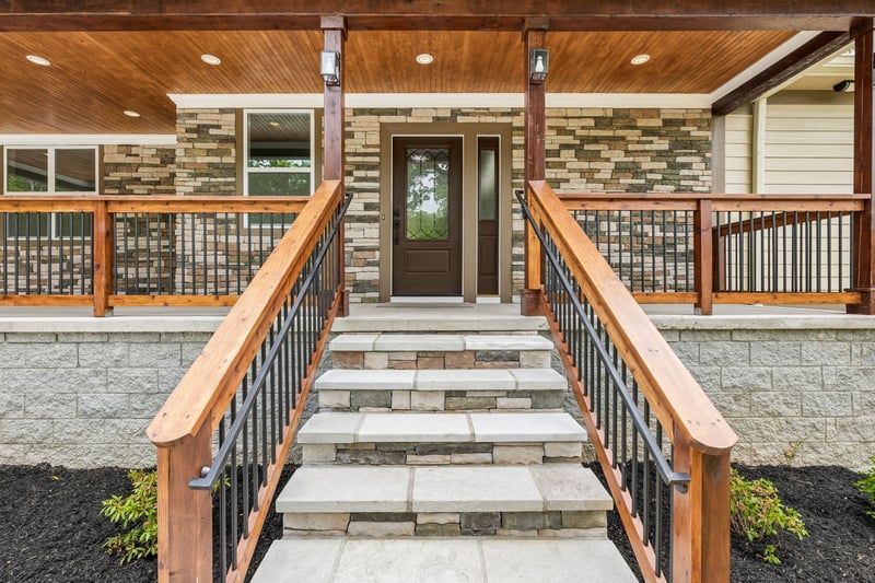 1198 Rogues Fork Rd, Bethpage, TN 37022