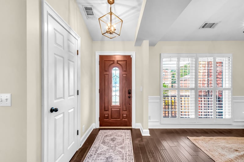 8225 Canoe Ct, Nashville, TN 37221