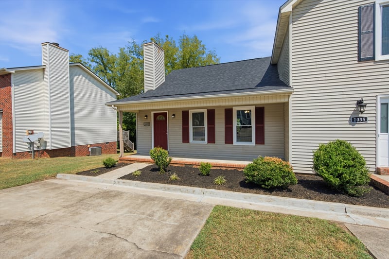 1033 Silver Point Dr, Murfreesboro, TN 37130