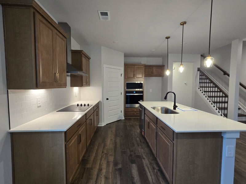 4020 Red Hawk Rd, Columbia, TN 38401
