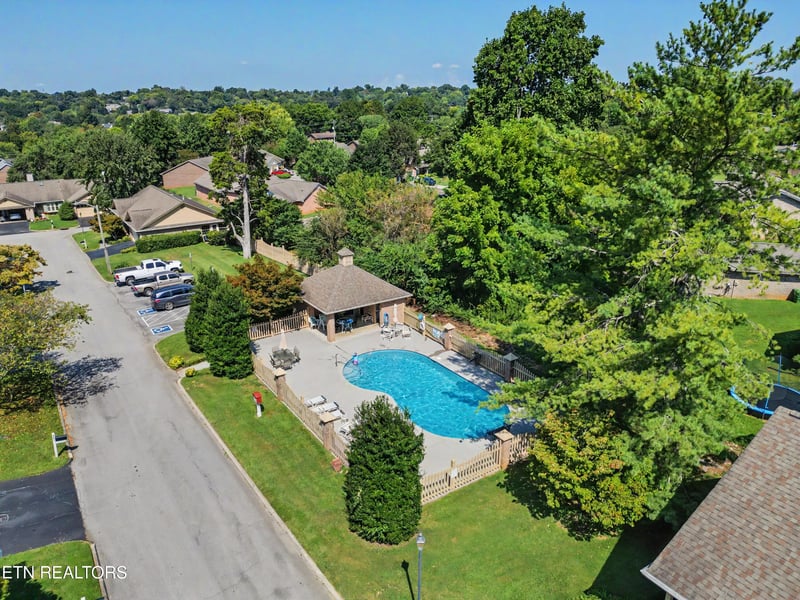 923 Portsmouth Cir, Maryville, TN 37803
