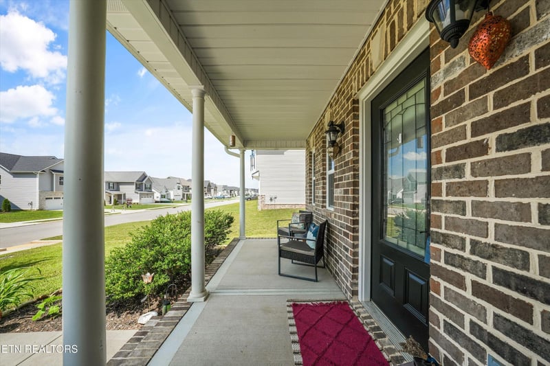 2701 Farmhouse Dr, Maryville, TN 37803