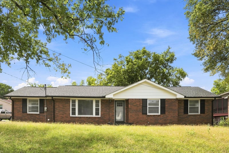 736 Roman Dr, Nashville, TN 37207