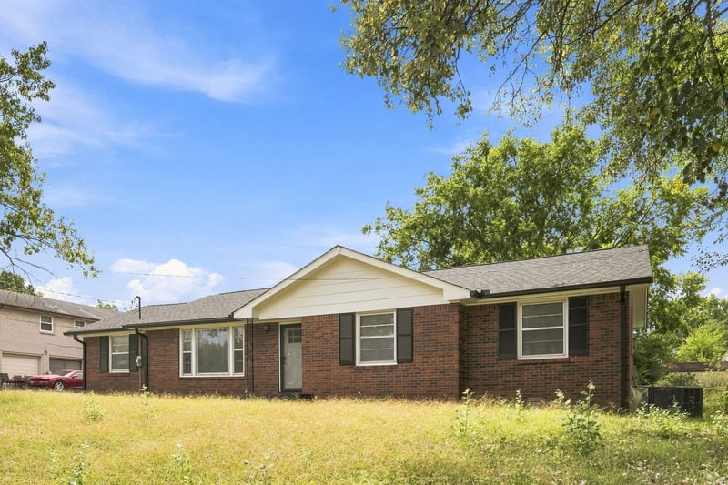 736 Roman Dr, Nashville, TN 37207