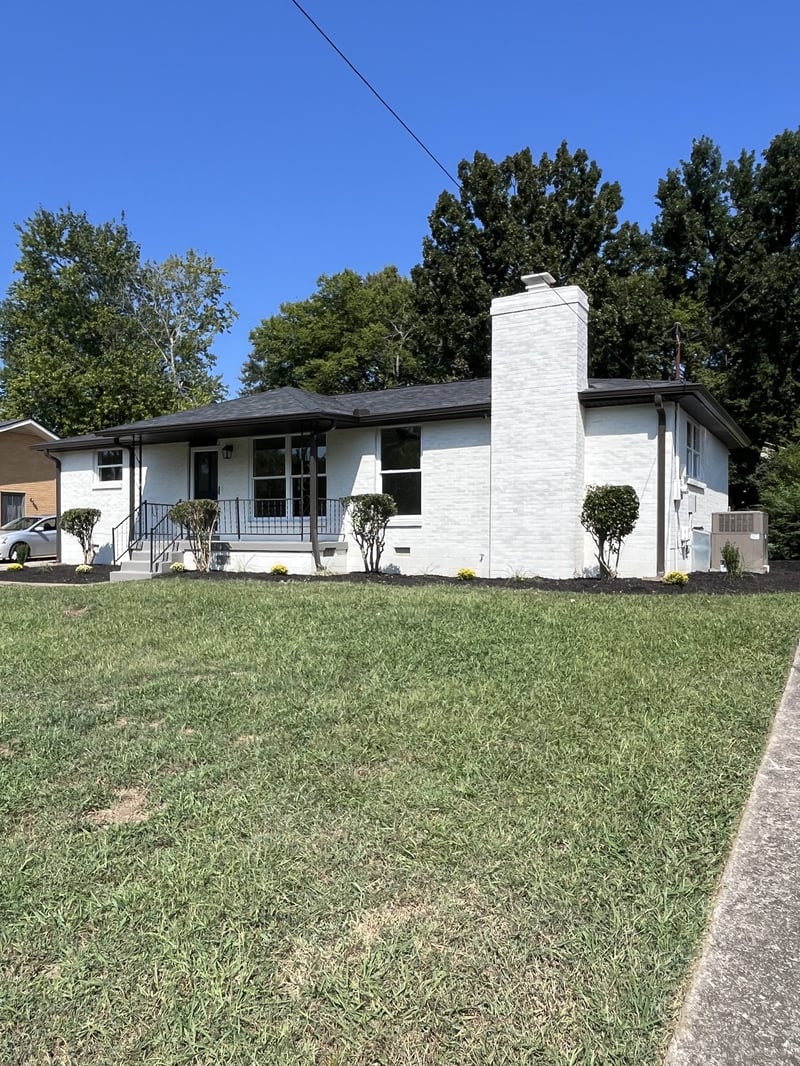 3865 Augusta Dr, Nashville, TN 37207