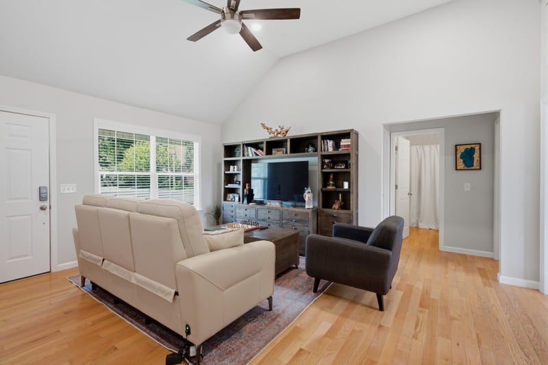 2095 Bolden Dr, Murfreesboro, TN 37127