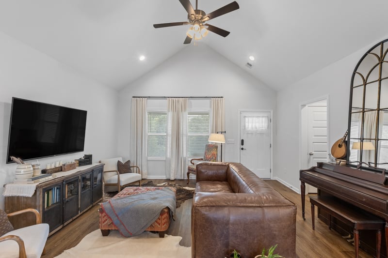 2243 Lambert Dr, Westmoreland, TN 37186