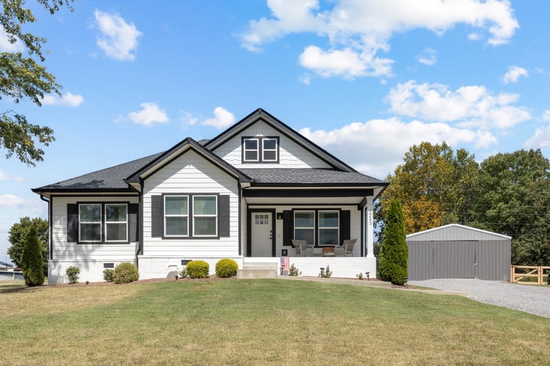 2243 Lambert Dr, Westmoreland, TN 37186