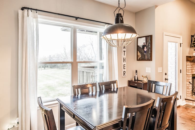 1269 Lauderdale Ln, Bethpage, TN 37022