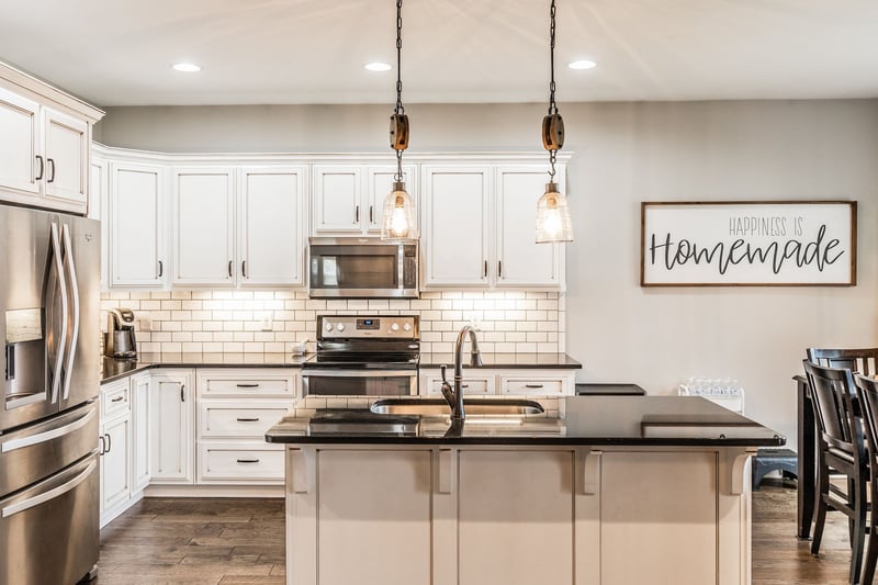 1269 Lauderdale Ln, Bethpage, TN 37022