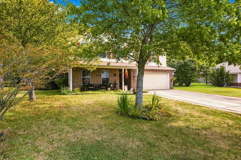 2769 Sutherland Dr, Thompsons Station, TN 37179