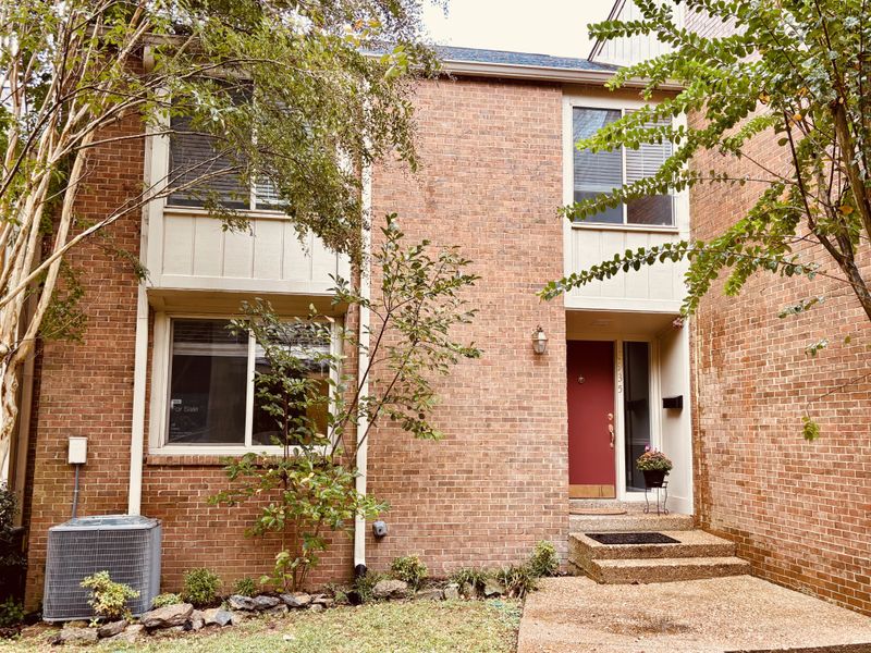 6935 Highland Park Dr, Nashville, TN 37205