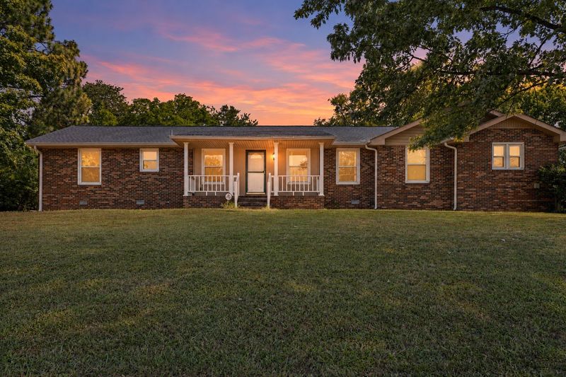 101 Dana Dr, Hendersonville, TN 37075
