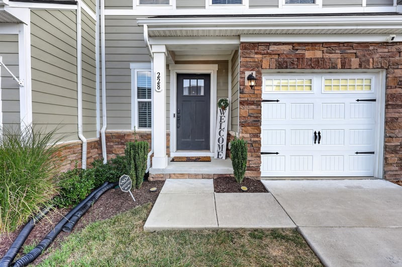 228 Pryor Dr, Gallatin, TN 37066