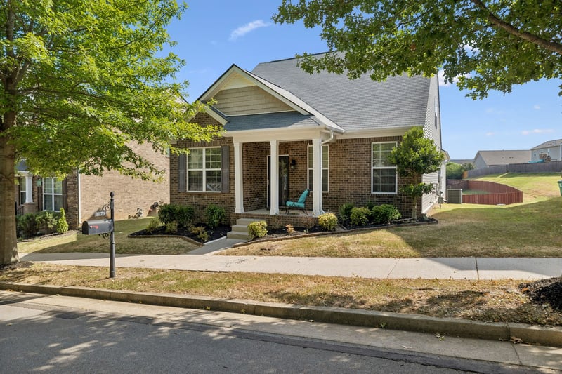 1075 Riverwood Village Blvd, Hermitage, TN 37076