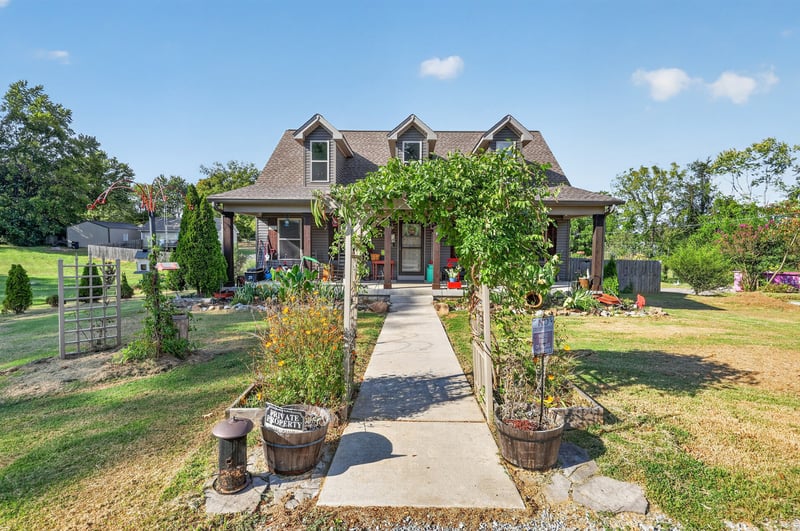 1356 Main St, Greenbrier, TN 37073