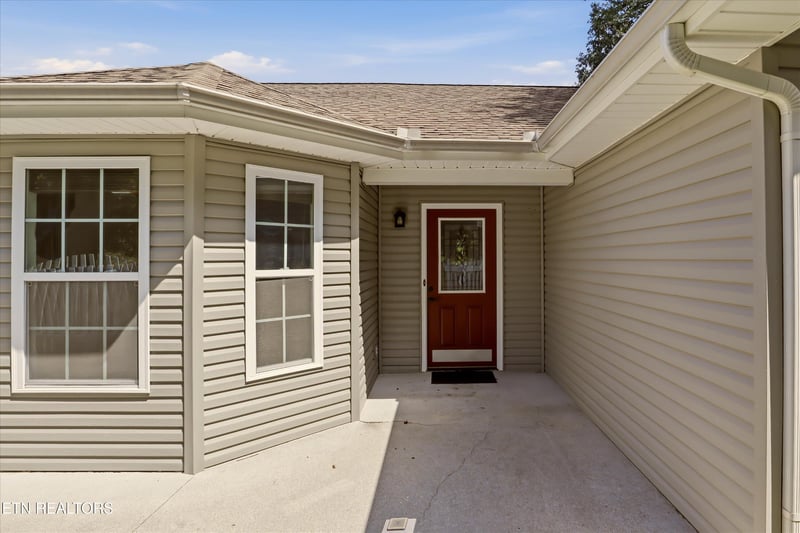 2526 Peach Orchard Rd, Maryville, TN 37803