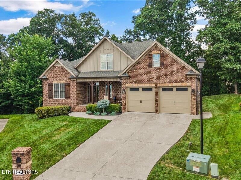 605 Blowing Rock Ln, Knoxville, TN 37922