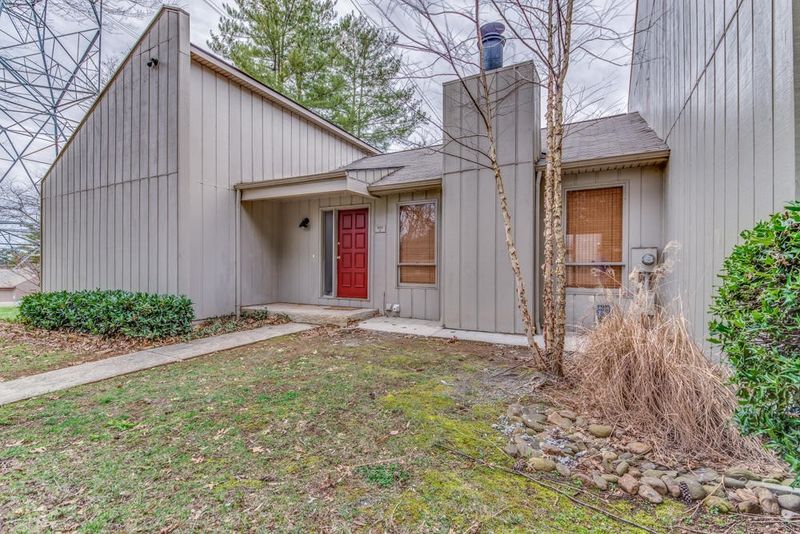 8707 Olde Colony Tr, Knoxville, TN 37923