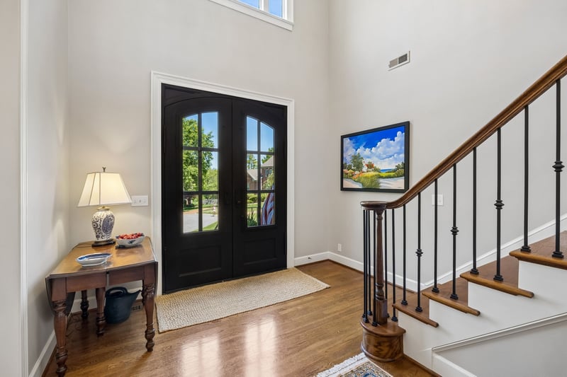 911 Riverbend Rd, Nashville, TN 37221