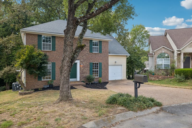 1036 Tonyawood Dr, Old Hickory, TN 37138