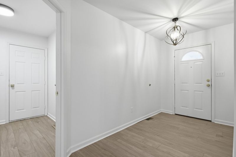 208 Valley Dr, Columbia, TN 38401