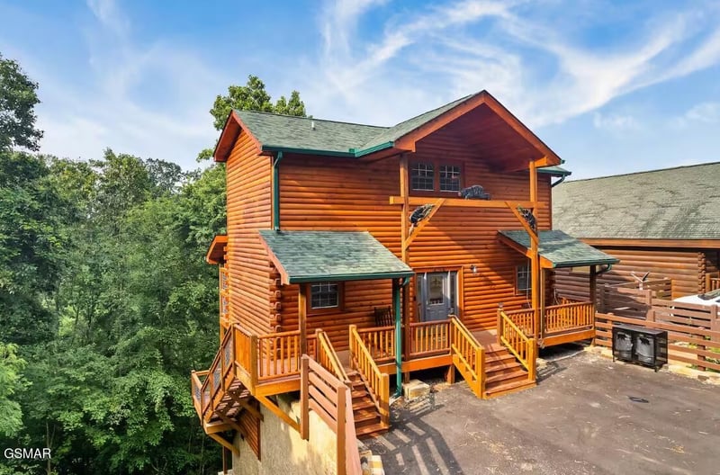 634 Stockton Dr, Sevierville, TN 37876