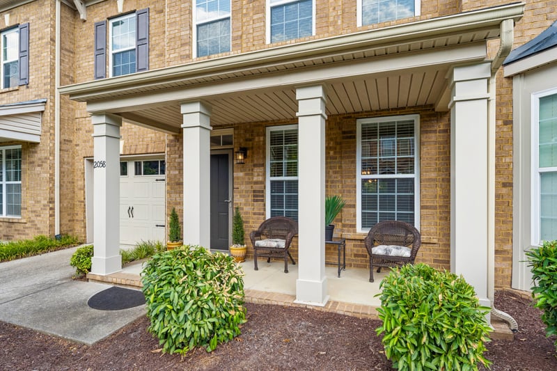 2058 Traemoor Village Dr, Nashville, TN 37209