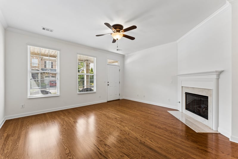 2058 Traemoor Village Dr, Nashville, TN 37209