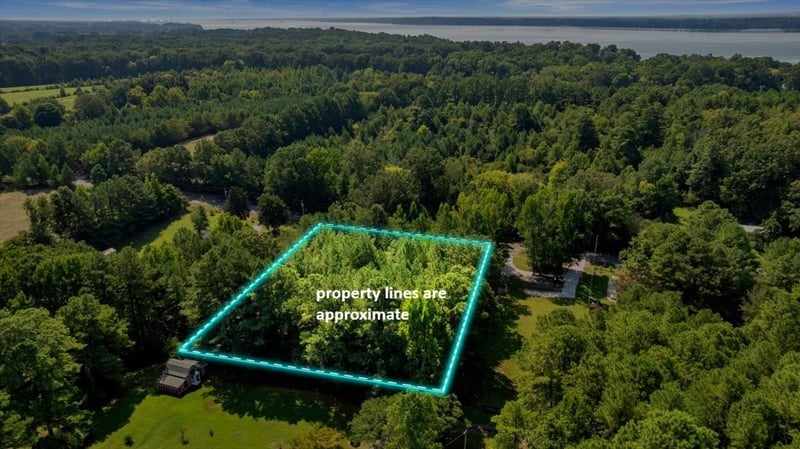 7609 Snake Rd, Athens, AL 35611
