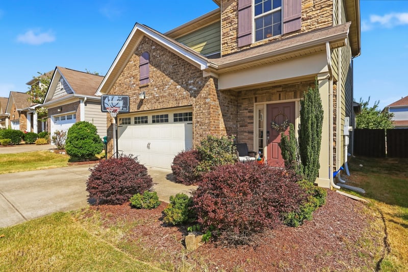 1025 Hemlock Dr, Spring Hill, TN 37174