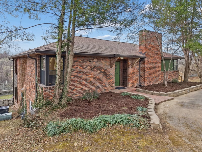 2224 Crestline Dr, Nashville, TN 37214