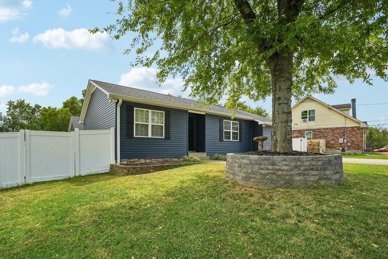 1124 Nelson Dr, Madison, TN 37115