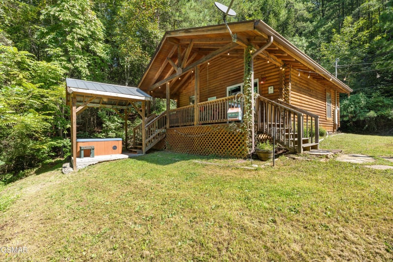 1284 Laurel Lick Rd #2, Sevierville, TN 37862