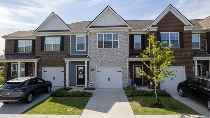 464 Augustine Dr, Lebanon, TN 37087