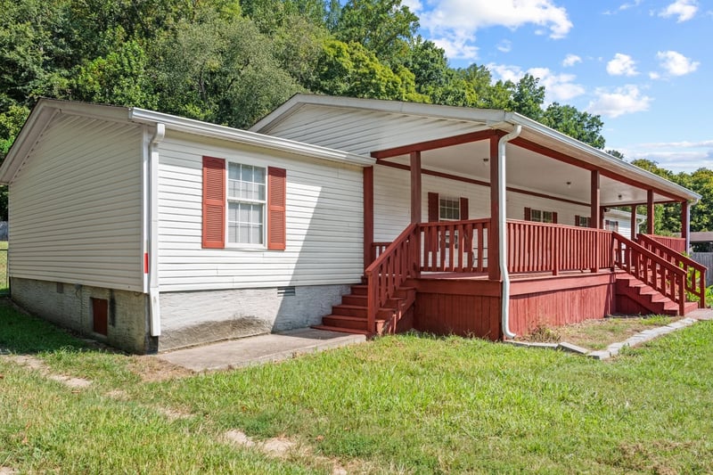 1404 Little Pond Creek Rd, Pegram, TN 37143