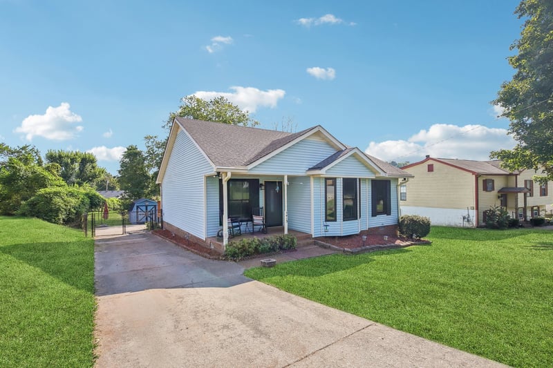 4413 Falling Leaf Ln, Nashville, TN 37207