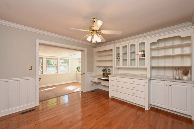 4904 Trousdale Dr, Nashville, TN 37220