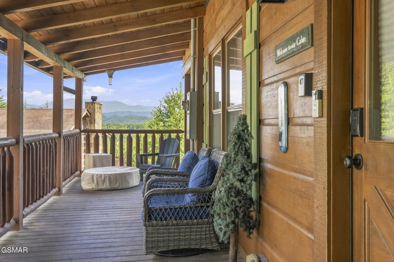 1713 Bear View Rd, Sevierville, TN 37876