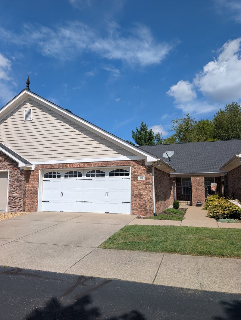 2360 Highway 31 W #202, White House, TN 37188