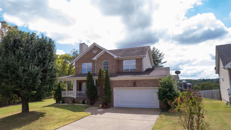 102 Braxton Park Ln, Goodlettsville, TN 37072