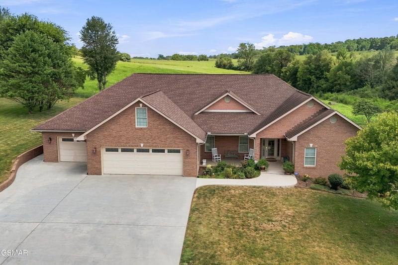 1264 Blake Lea, Sevierville, TN 37862