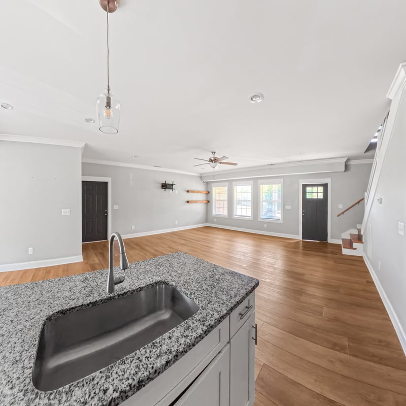 2107 Double Branch Rd, Columbia, TN 38401