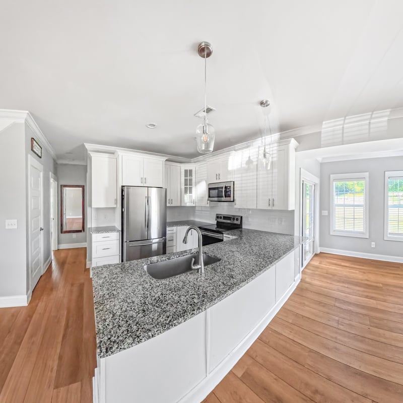 2107 Double Branch Rd, Columbia, TN 38401