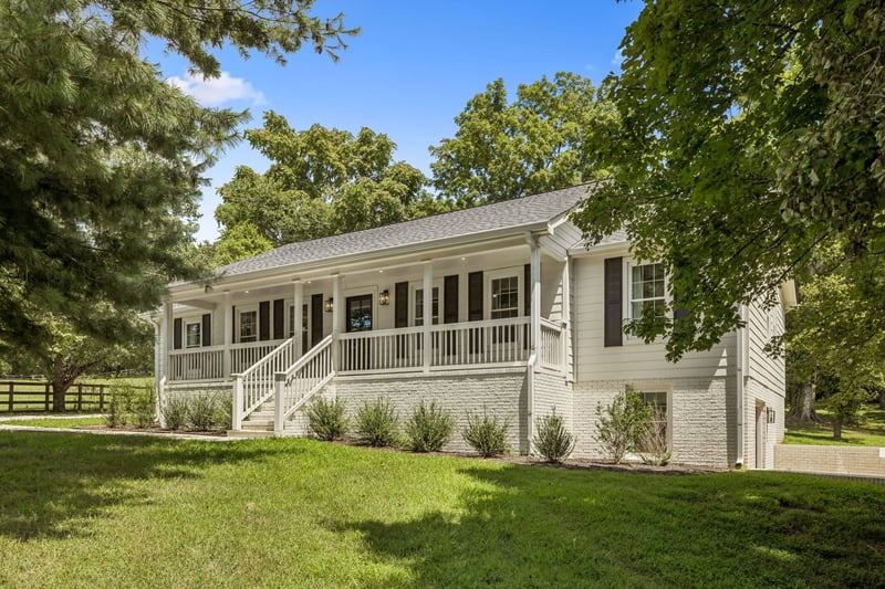 670 Northridge Rd, Columbia, TN 38401