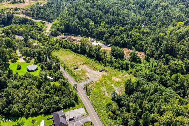 1549 Clabo Hollow Rd, Sevierville, TN 37876